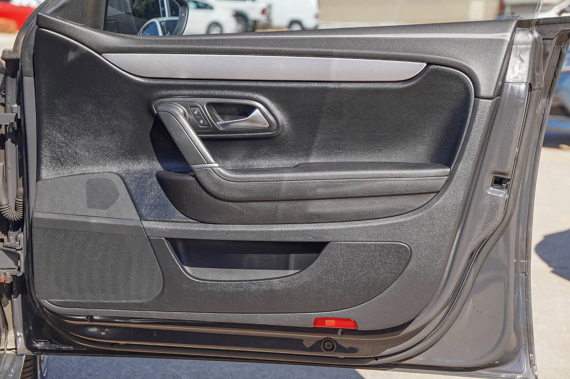 Used 2012 Volkswagen CC Lux Limited image 37