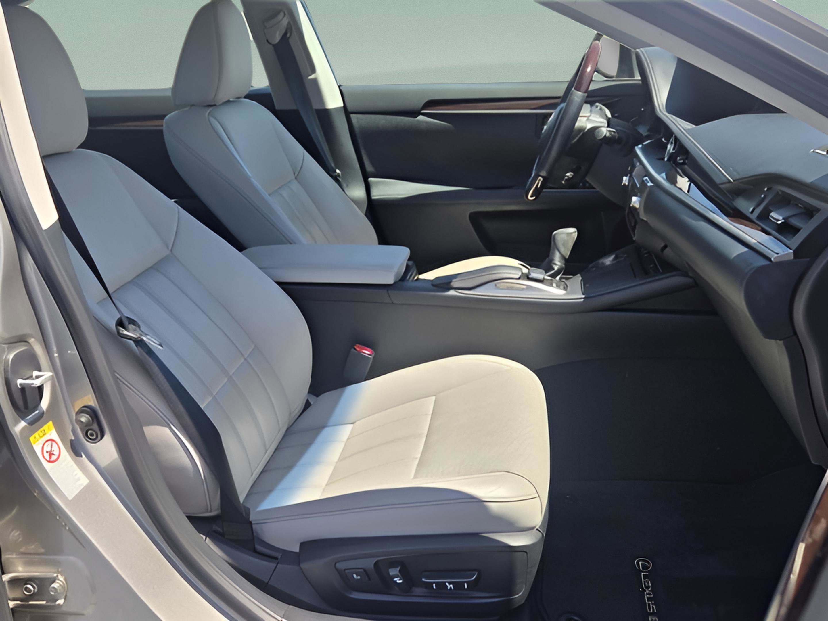 Used 2017 Lexus ES 350 image 13