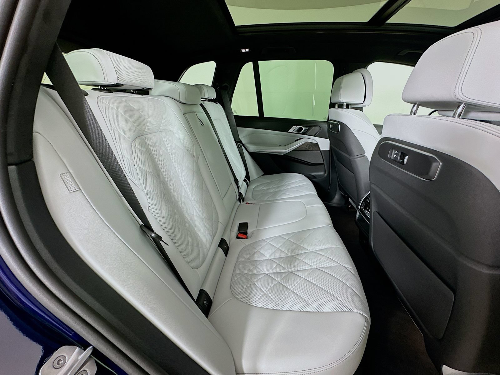 New 2026 BMW X5 xDrive50e AWD/4WD image 41