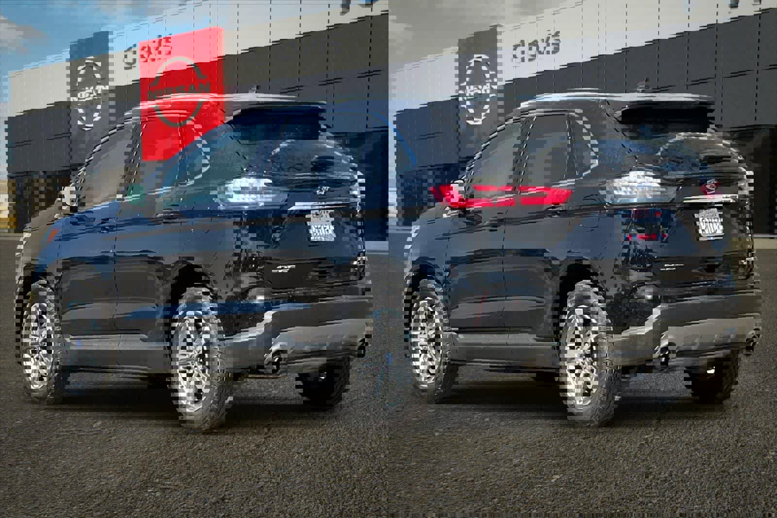 Used 2020 Ford Edge SEL w/ Convenience Package image 7