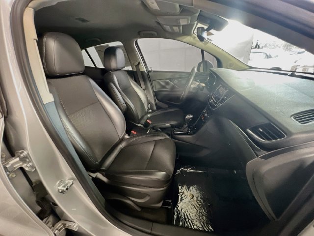 Used 2022 Buick Encore Preferred w/ Safety Package FWD image 30