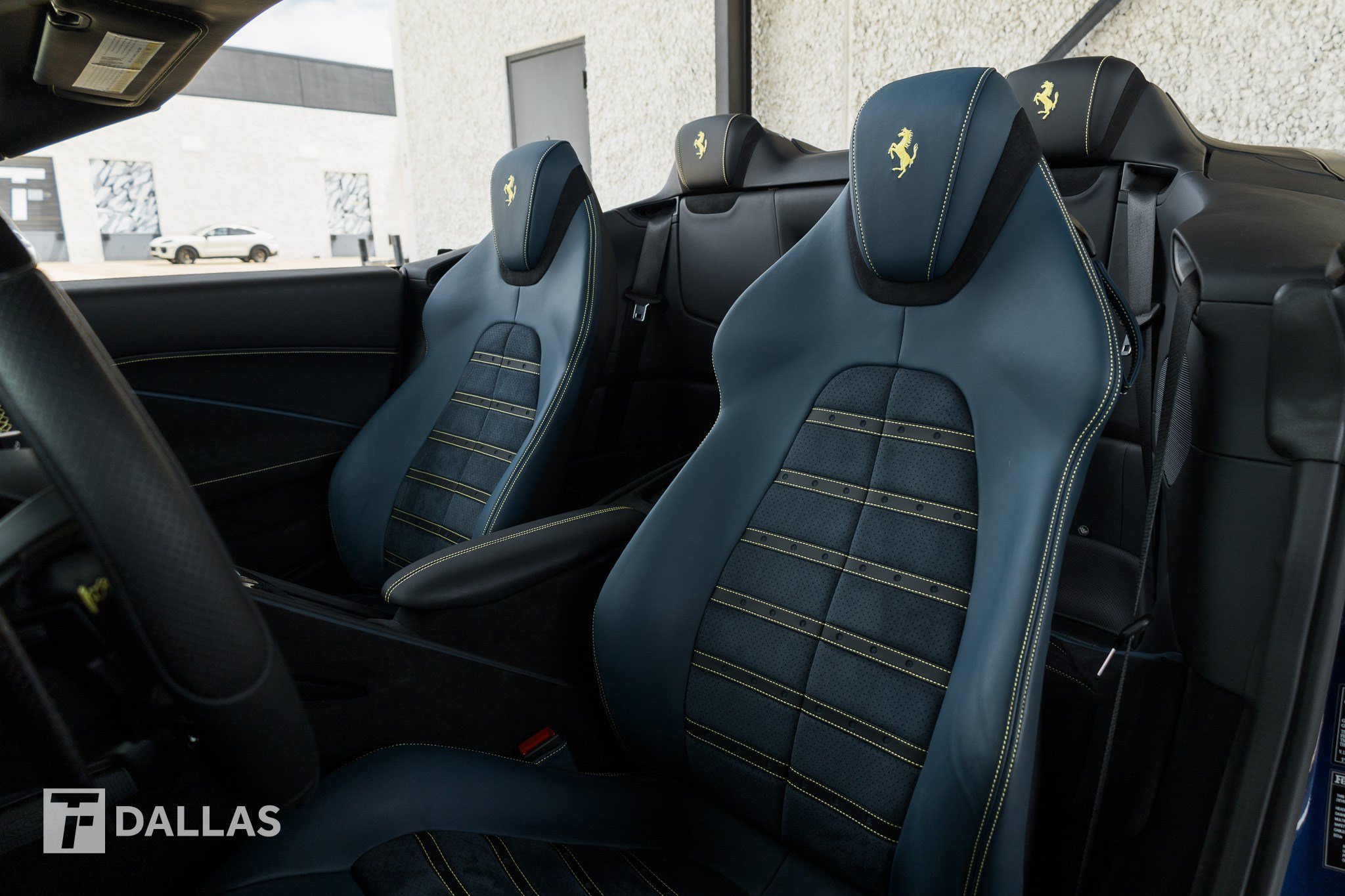 Used 2025 Ferrari Roma Spider RWD image 24