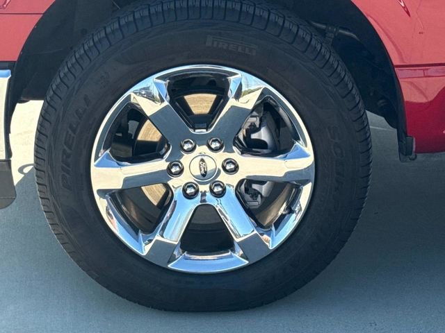 Used 2023 Ford F150 Lariat w/ Trailer Tow Package image 5