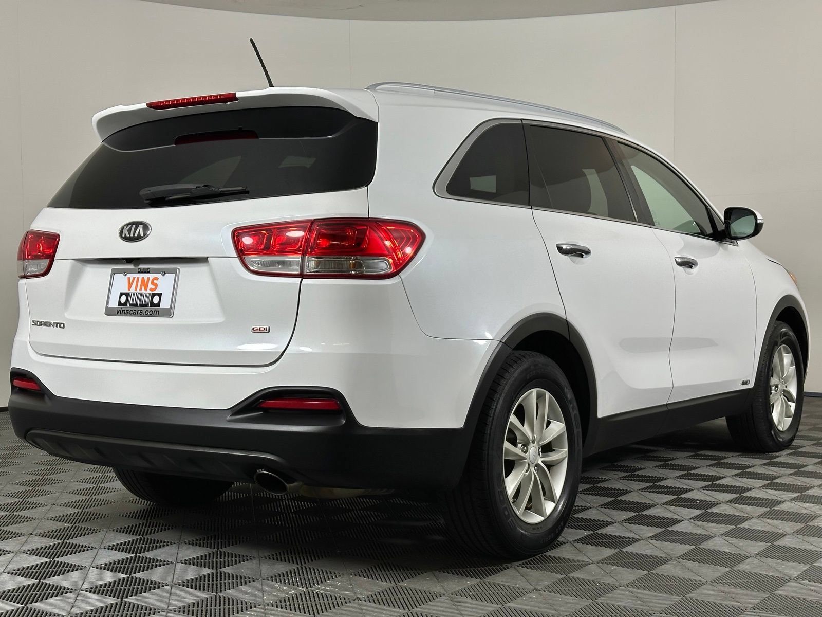 Used 2016 Kia Sorento AWD image 4