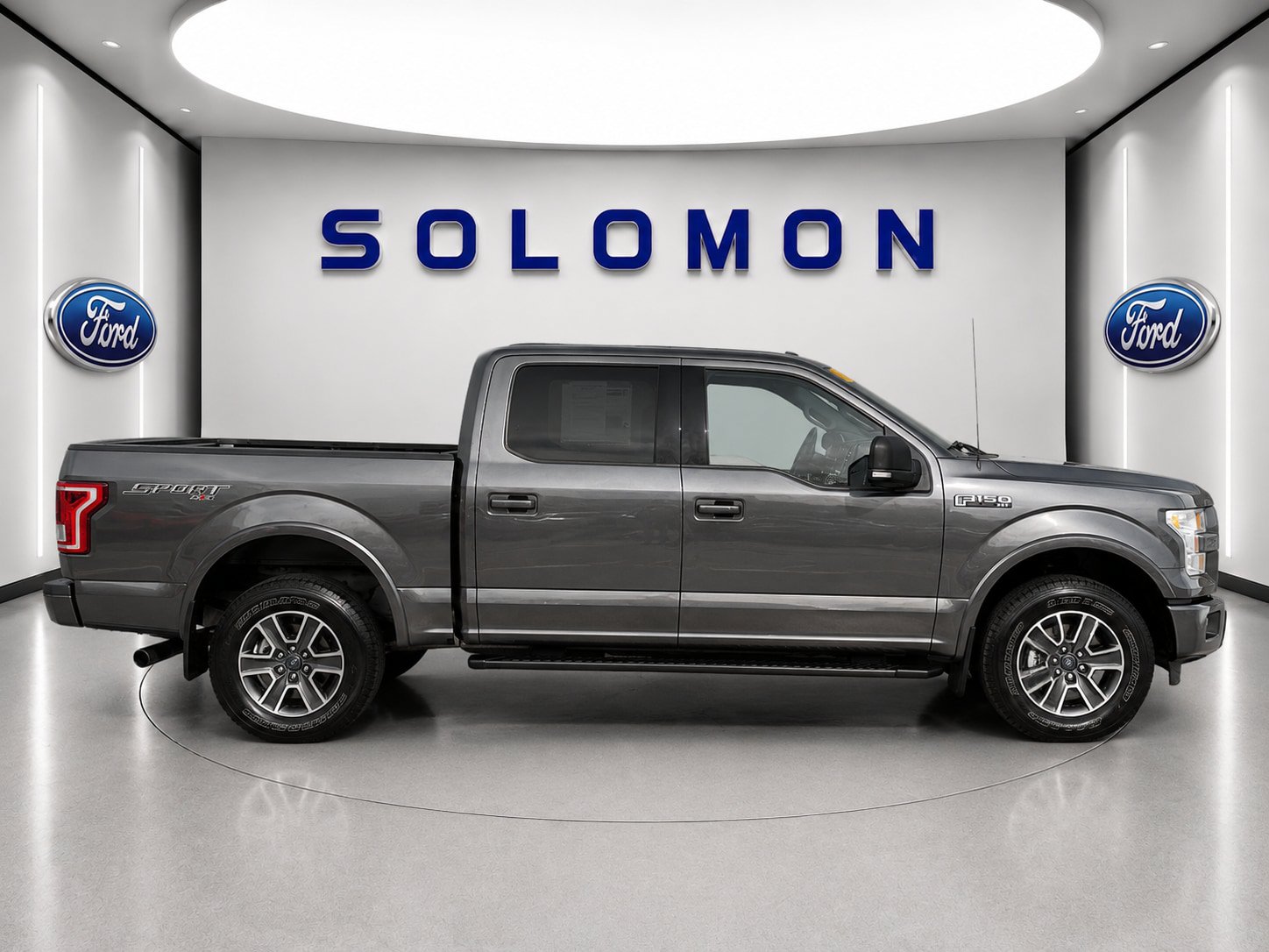 Used 2016 Ford F150 XLT w/ Equipment Group 302A Luxury AWD/4WD image 4