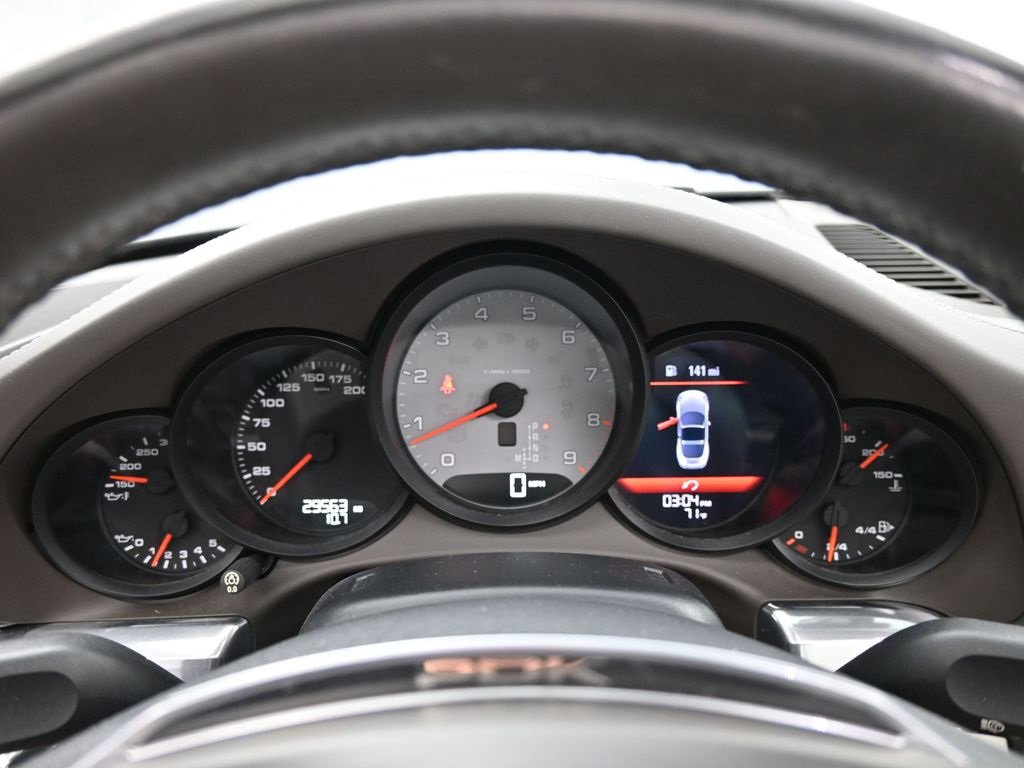 Used 2014 Porsche 911 Targa 4S image 10