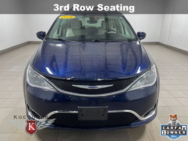 Used 2018 Chrysler Pacifica Touring-L Plus image 2