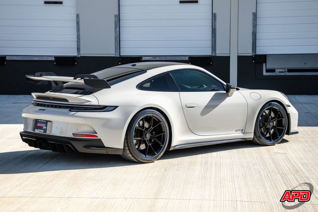 Used 2022 Porsche 911 GT3 RWD image 4