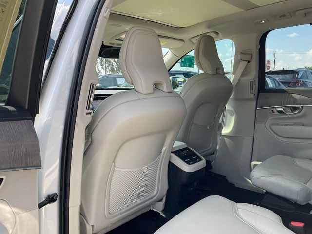 Certified 2023 Volvo XC90 B6 Ultimate w/ Protection Package AWD/4WD image 11