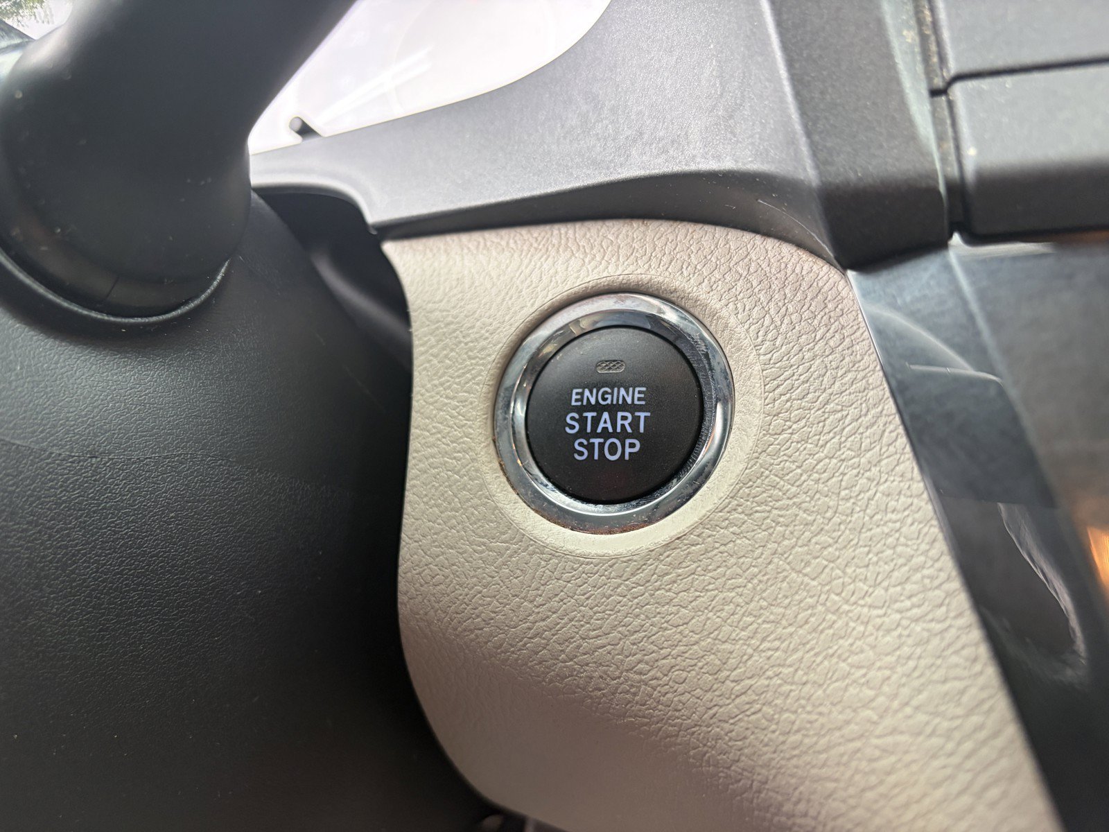Used 2020 Toyota Sienna XLE w/ XLE Navigation Package AWD/4WD image 24