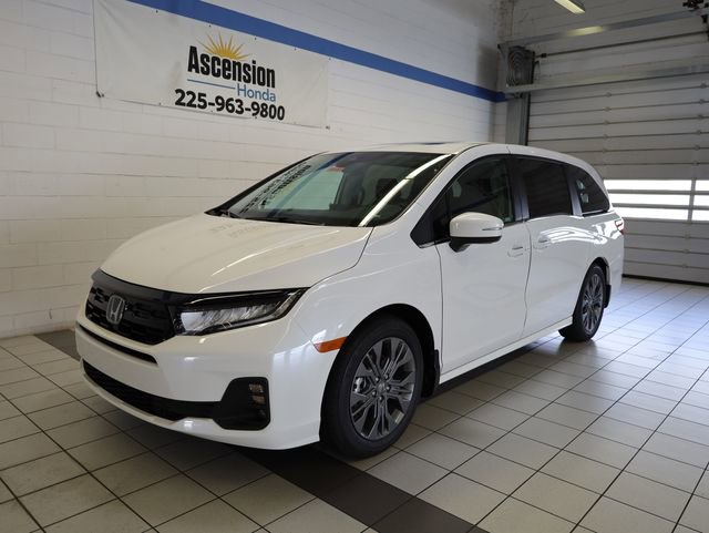 New 2026 Honda Odyssey Touring image 2