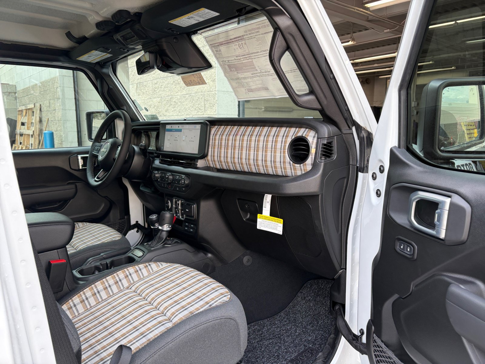 New 2026 Jeep Gladiator Sport AWD/4WD image 16