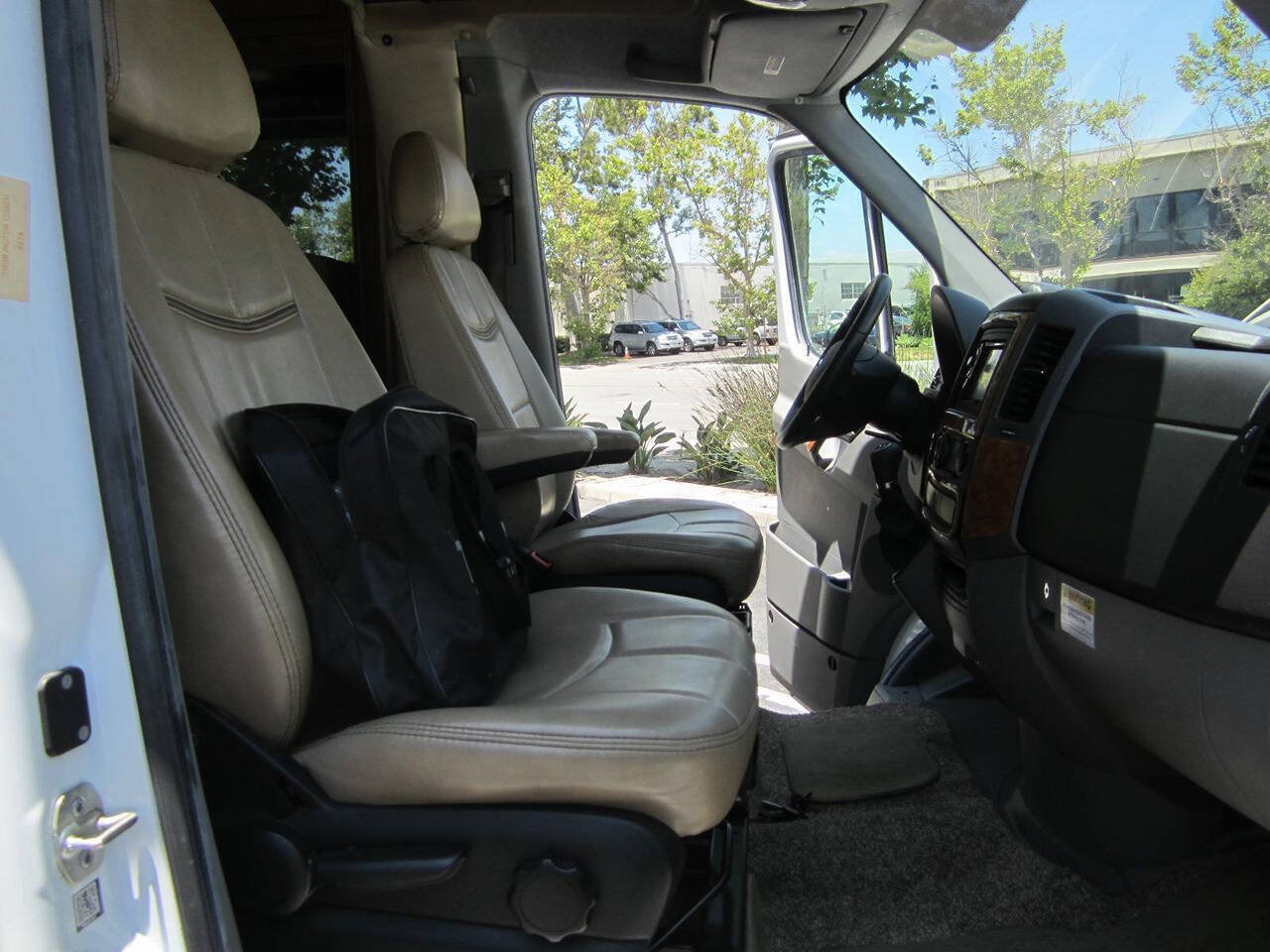 Used 2017 Mercedes-Benz Sprinter 3500 image 30