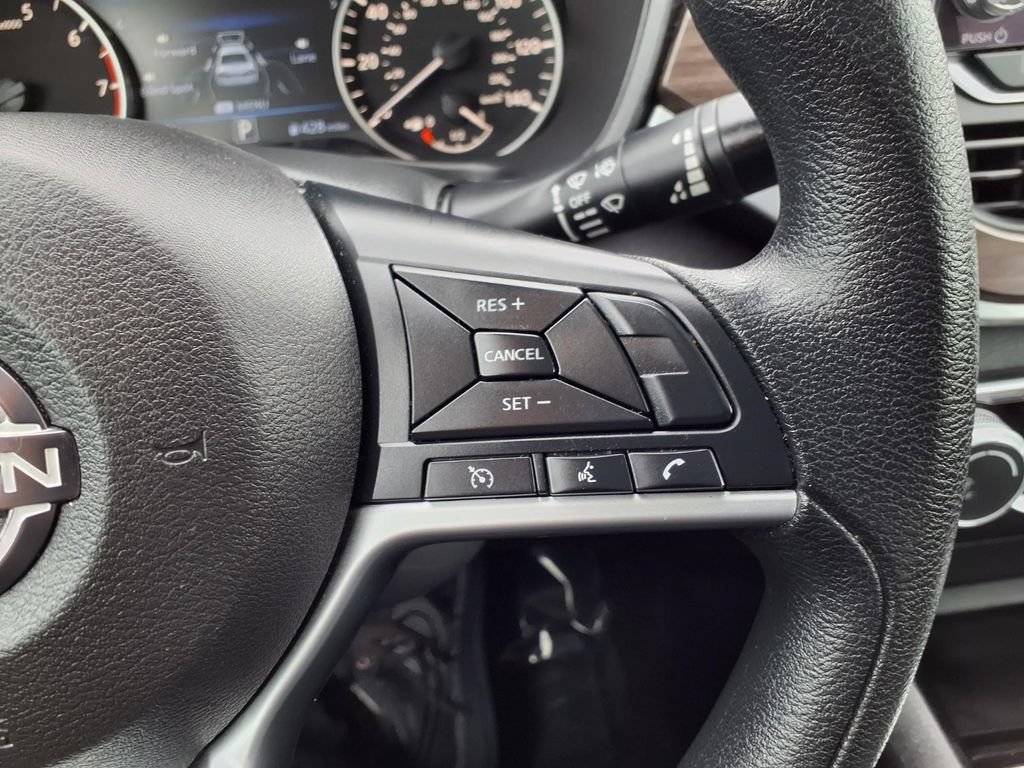 Used 2024 Nissan Altima 2.5 SV FWD image 14
