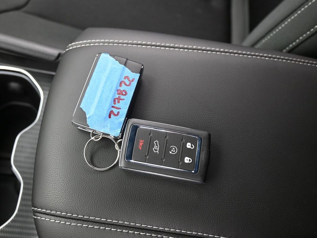 New 2026 Jeep Grand Cherokee Laredo X image 19