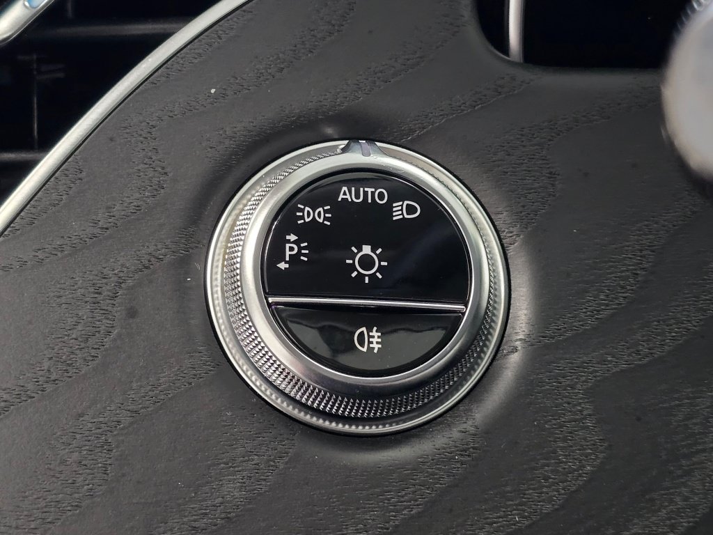 Used 2024 Mercedes-Benz E 350 4MATIC Sedan image 34