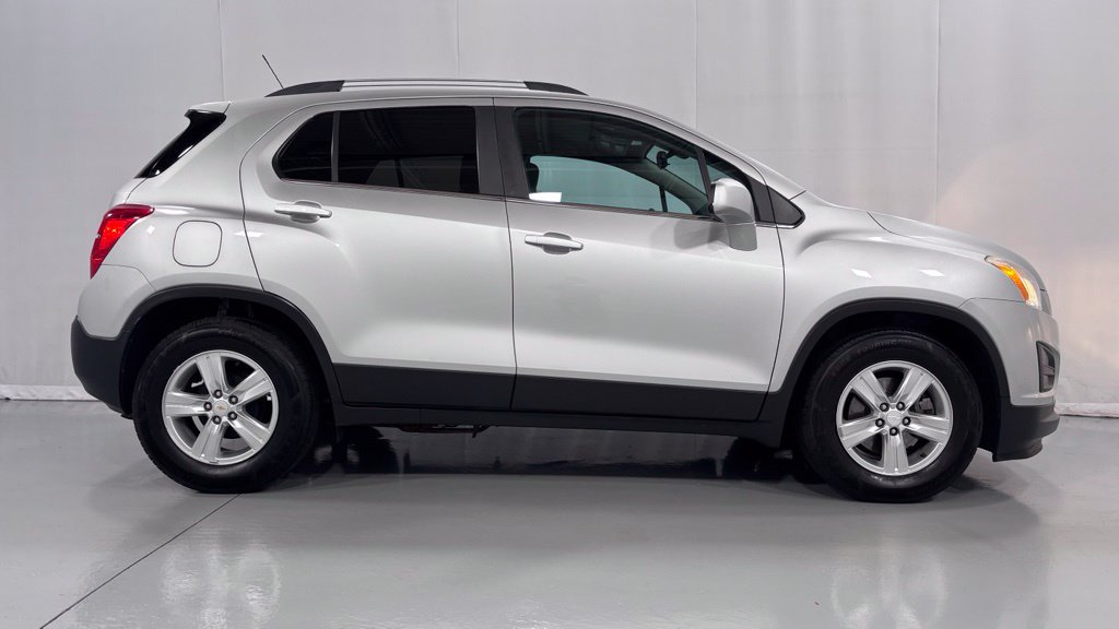Used 2016 Chevrolet Trax LT FWD image 5