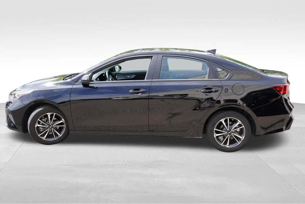 Certified 2024 Kia Forte LXS FWD image 9