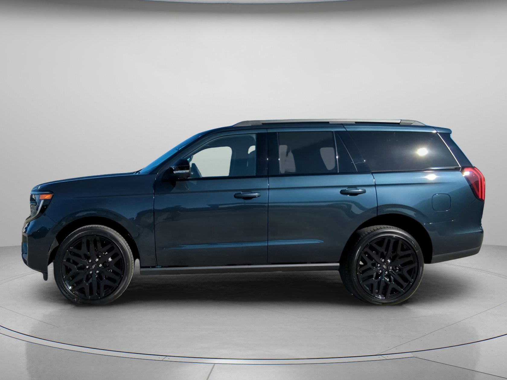 New 2026 Ford Expedition Platinum w/ Stealth Performance Package image 15