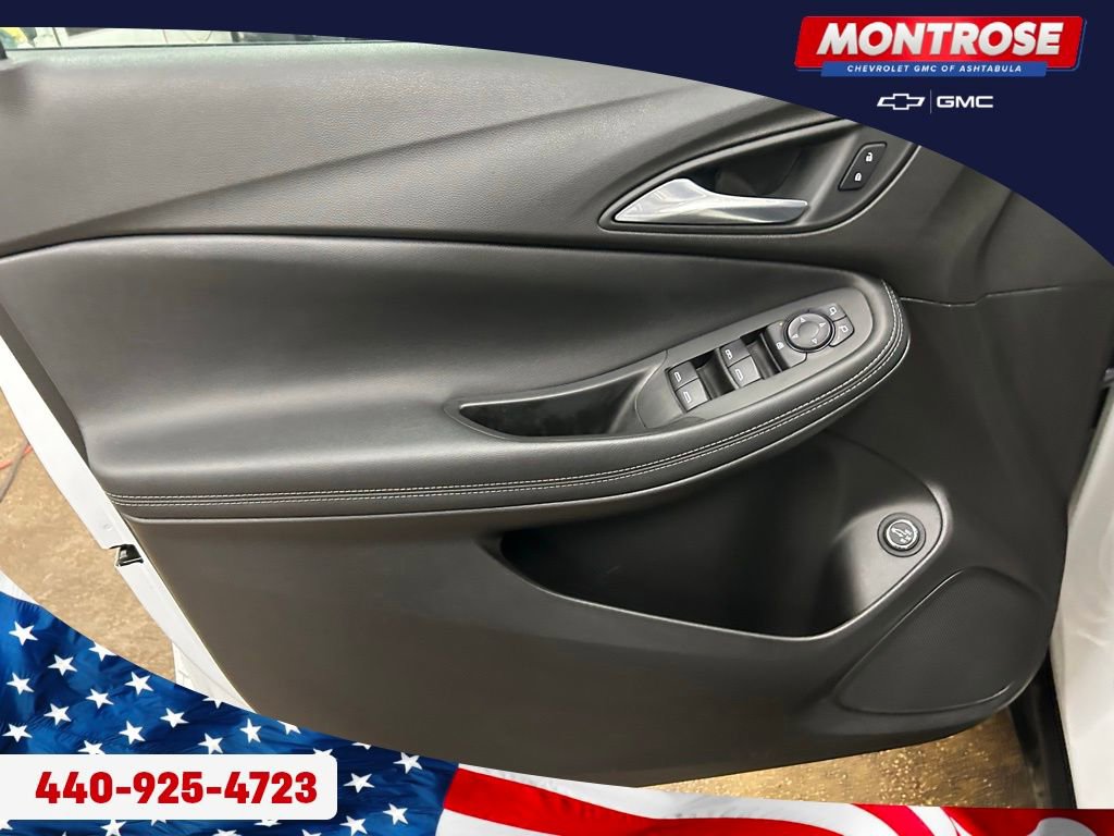 Used 2021 Buick Encore GX Select image 9