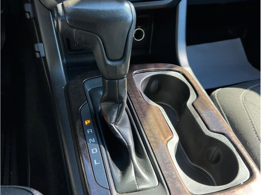 Used 2018 GMC Canyon SLE w/ SLE Convenience Package image 17