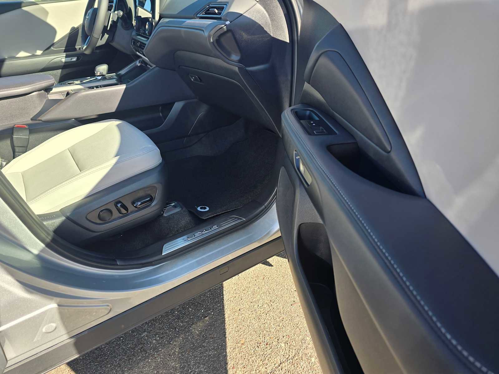 New 2026 Lexus TX 350 AWD image 10