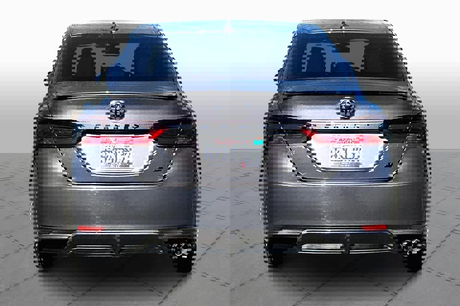 Certified 2022 Toyota Camry SE image 4