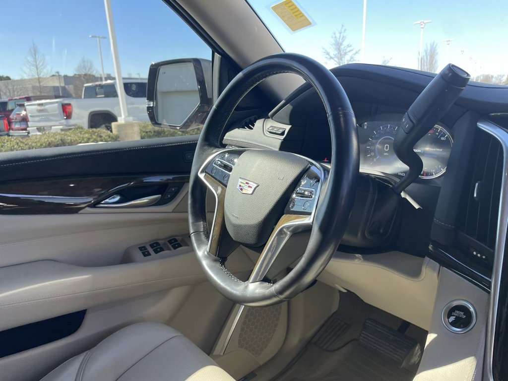 Used 2019 Cadillac Escalade Luxury image 29
