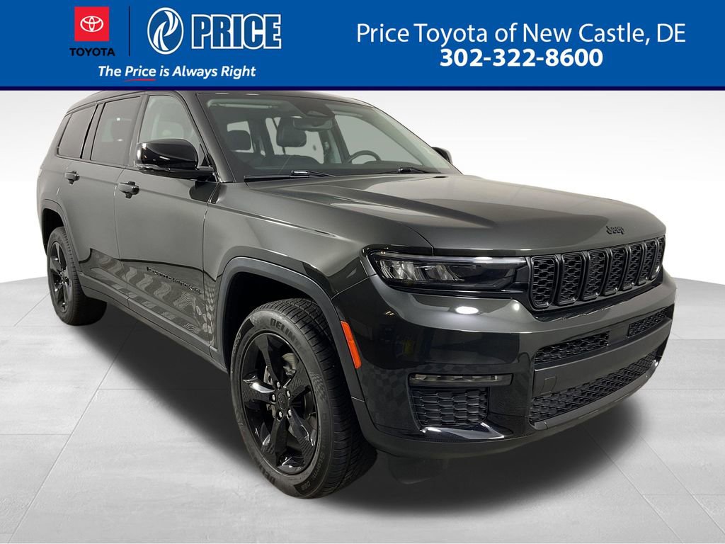 Used 2023 Jeep Grand Cherokee L Limited w/ Black Appearance Package AWD/4WD image 1