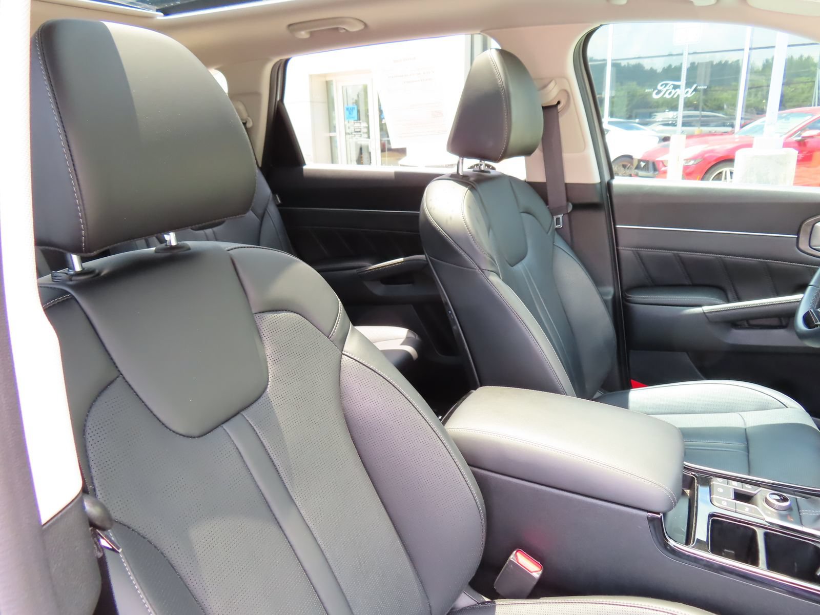 Used 2025 Kia Sorento SX AWD/4WD image 34