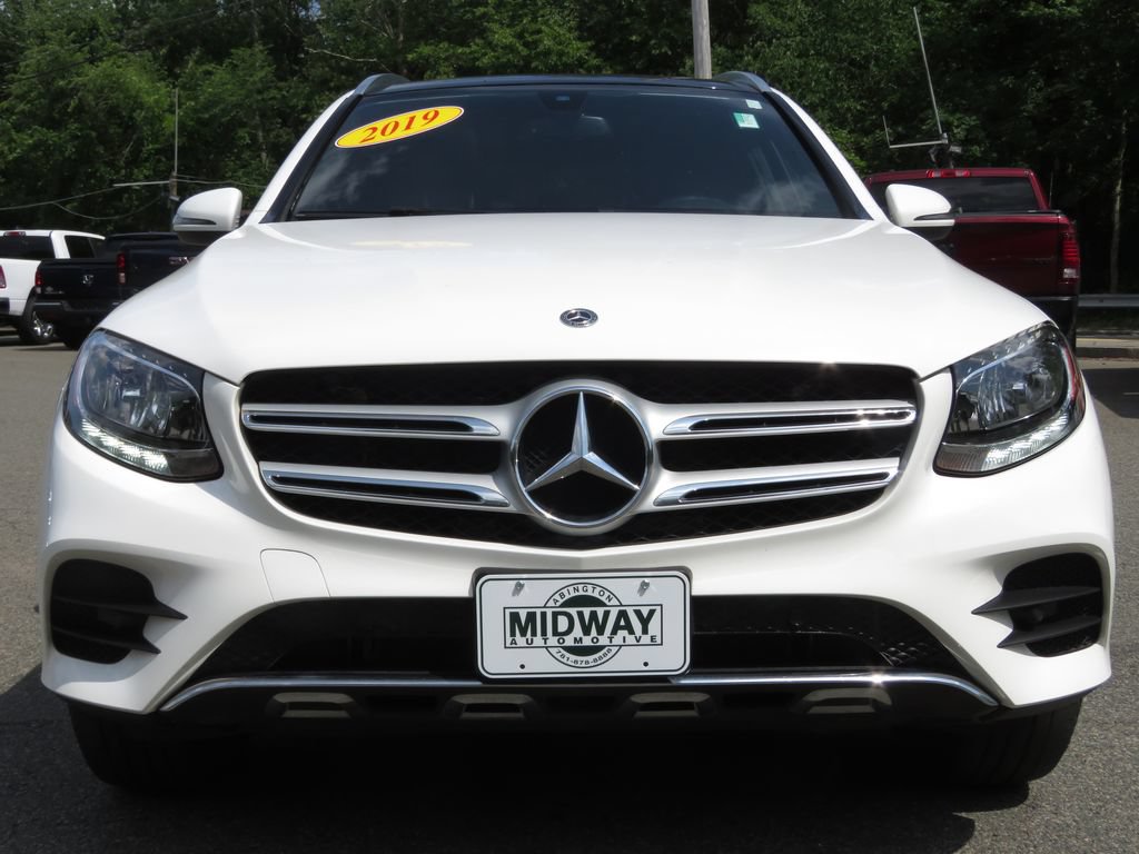 Used 2019 Mercedes-Benz GLC 300 4MATIC image 2