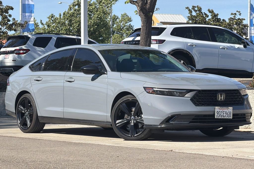 Used 2023 Honda Accord Sport image 2