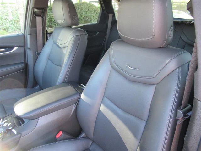 Certified 2025 Cadillac XT5 Premium Luxury image 19