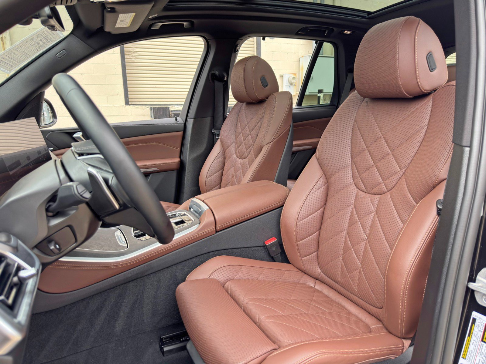 Used 2024 BMW X5 xDrive50e w/ Parking Assistance Package AWD/4WD image 45
