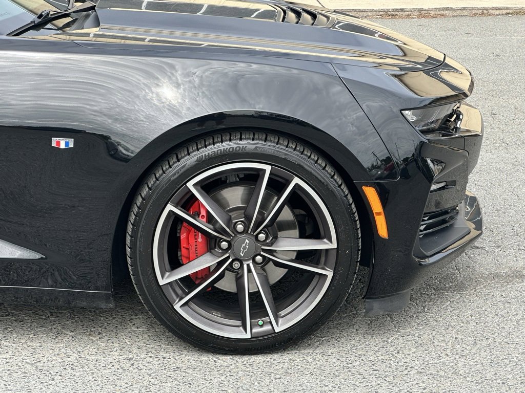 Used 2023 Chevrolet Camaro SS image 29