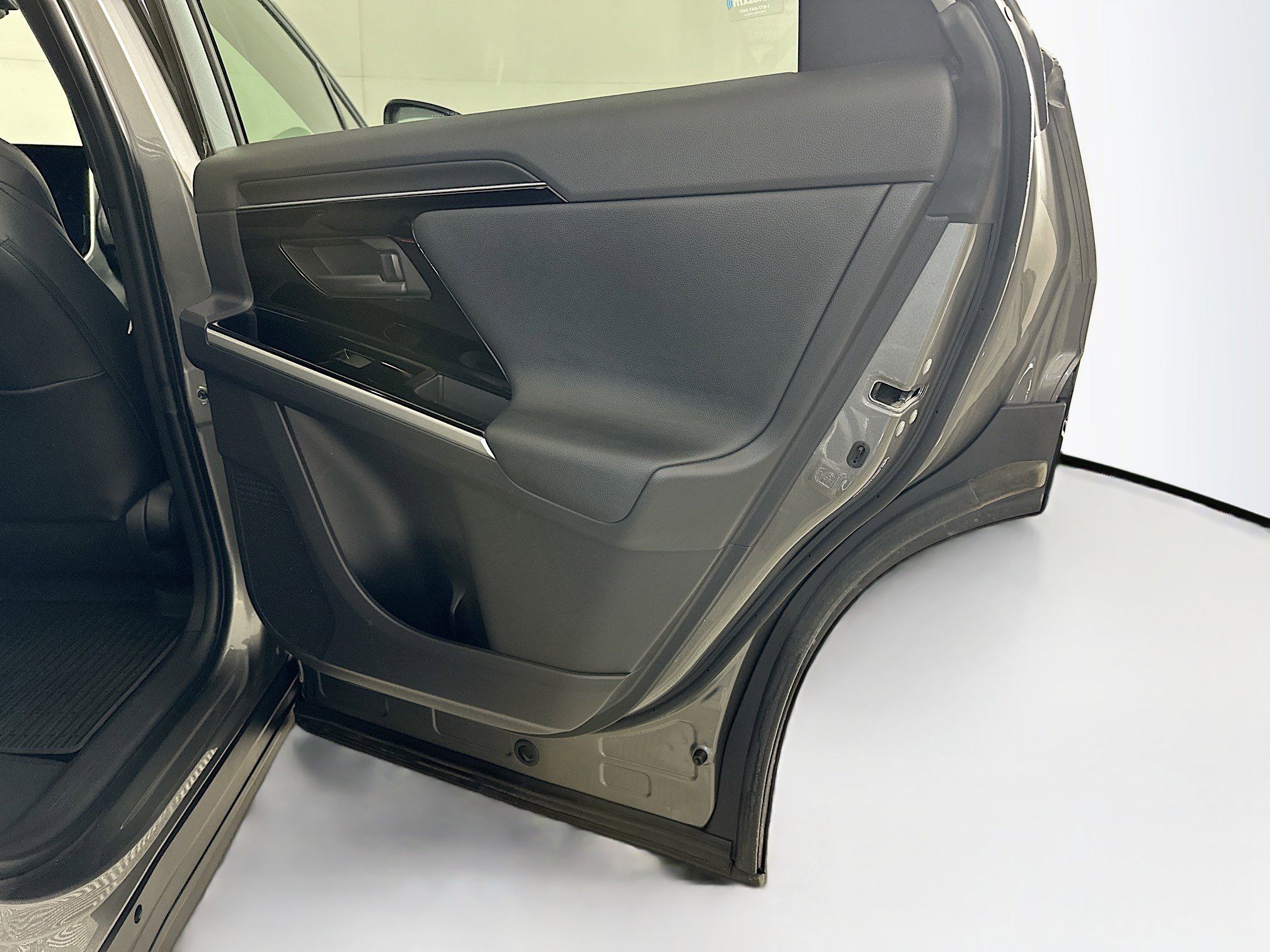 Used 2024 Toyota bZ4X XLE w/ Weather Package AWD/4WD image 33