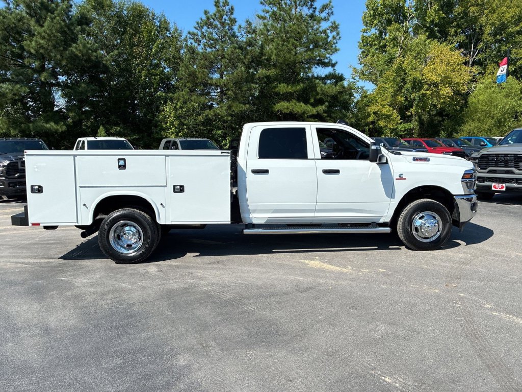 New 2026 RAM 3500 Tradesman w/ Chrome Appearance Group A AWD/4WD image 3