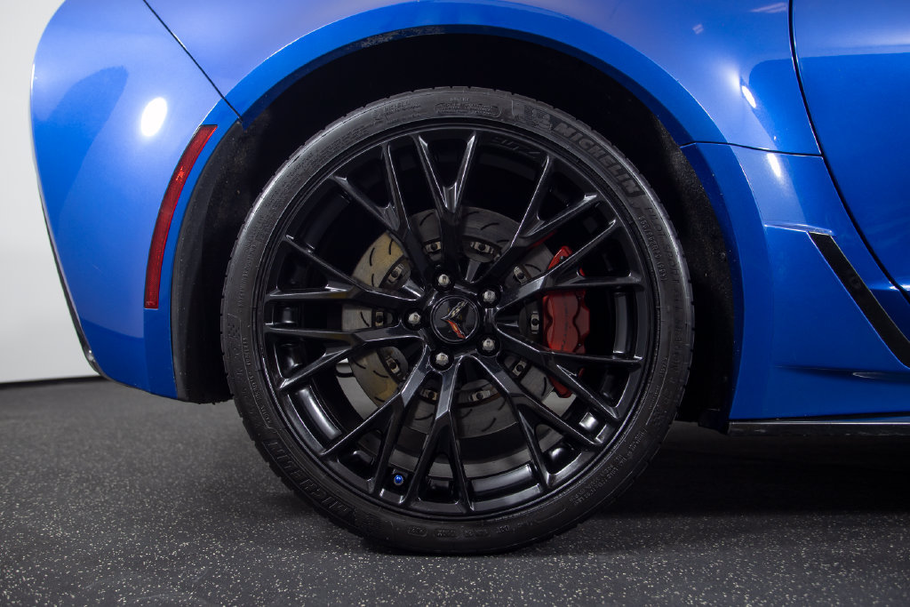 Used 2016 Chevrolet Corvette Z06 w/ 3LZ Preferred Equipment Group RWD image 23