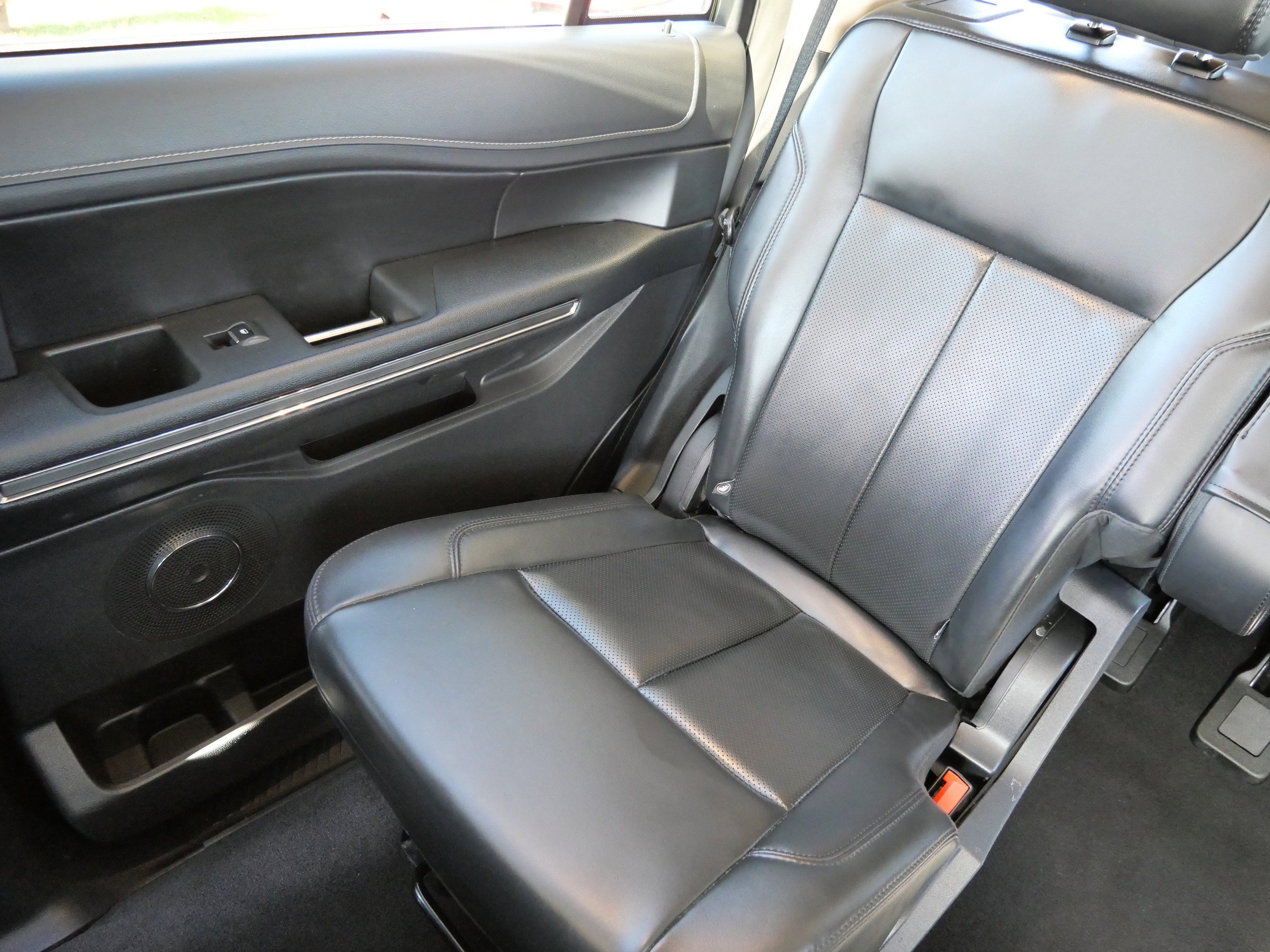 Used 2024 Ford Expedition XLT image 12