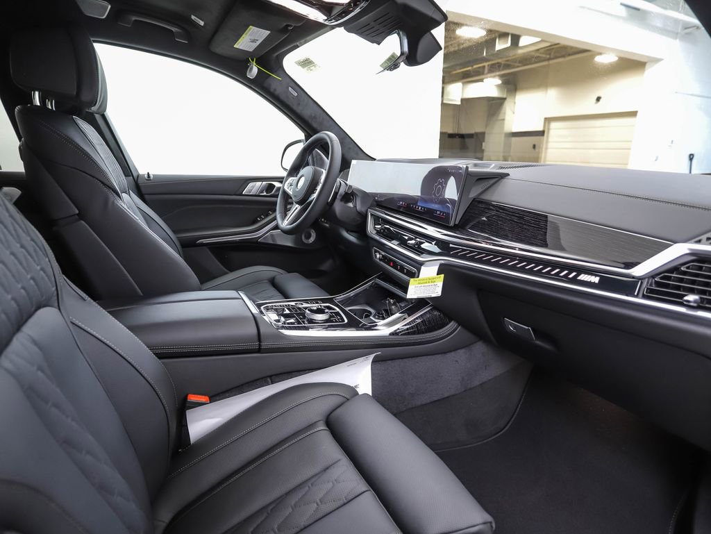 New 2026 BMW X7 M60i image 38