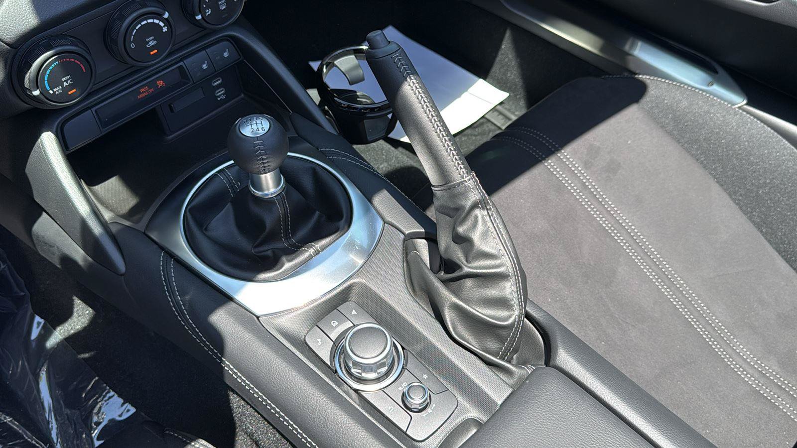New 2026 MAZDA MX-5 Miata Club w/ Interior Package RWD image 18