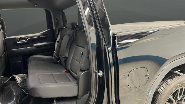 Used 2024 GMC Sierra 1500 Elevation w/ LPO, Elevation Black Package image 23