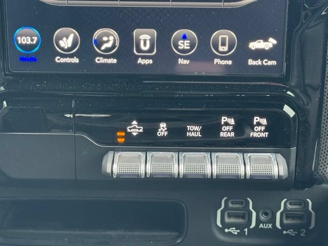 Used 2020 RAM 1500 Limited w/ Black Appearance Package AWD/4WD image 17