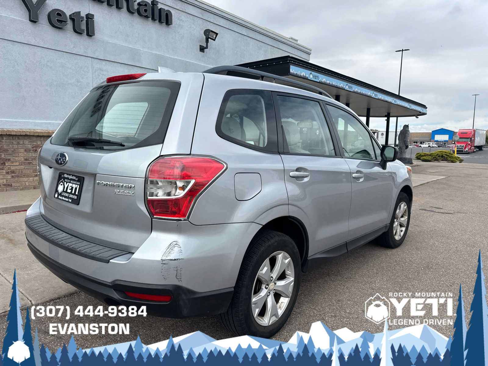 Used 2016 Subaru Forester 2.5i w/ Alloy Wheel Package AWD/4WD image 3