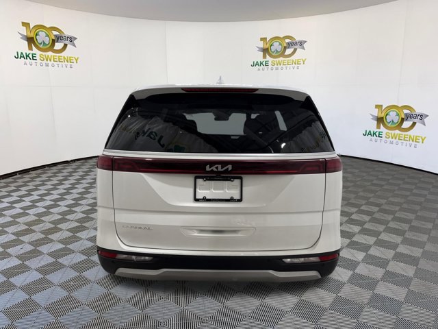 Certified 2023 Kia Carnival LX FWD image 9