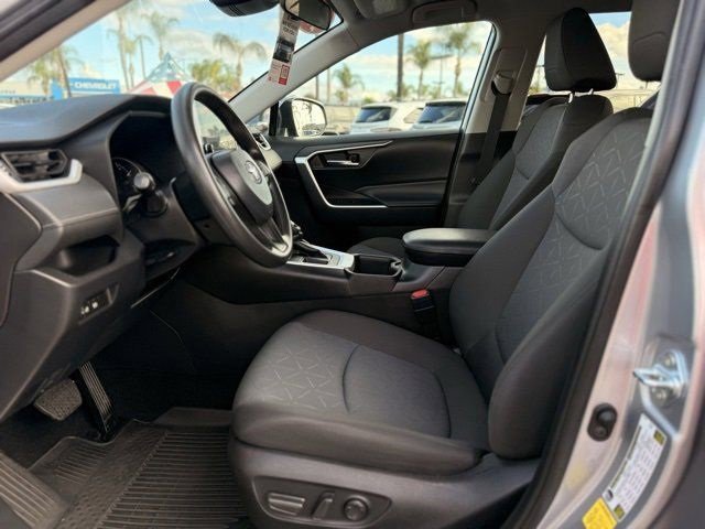 Used 2024 Toyota RAV4 XLE image 16