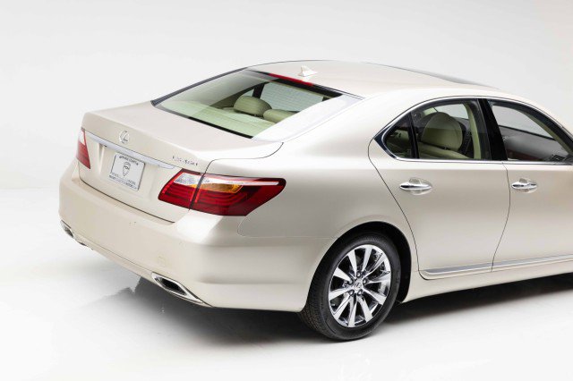 Used 2012 Lexus LS 460 w/ Luxury Value Edition image 27