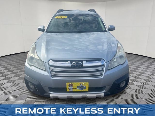 Used 2013 Subaru Outback 2.5i Limited AWD/4WD image 9