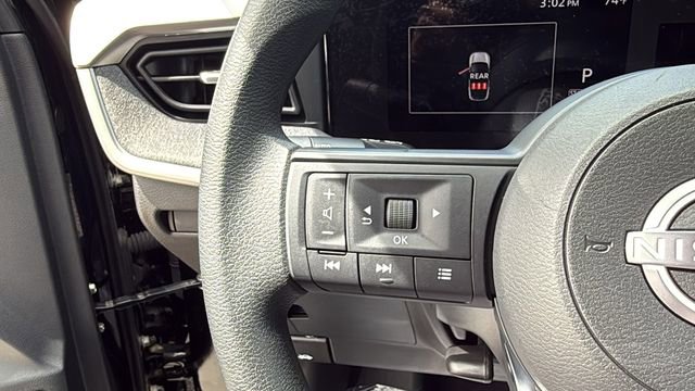 Used 2025 Nissan Kicks SV image 20