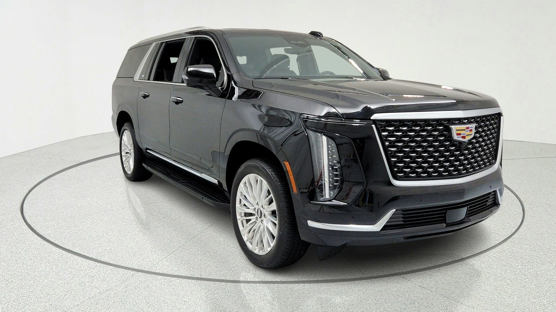 Certified 2025 Cadillac Escalade ESV Premium Luxury w/ LPO, Floor Liner Package AWD/4WD image 7